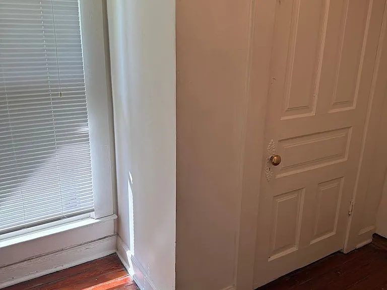 667 Chestnut St #2 — Photo 9