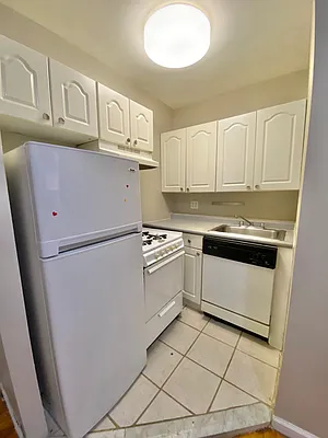 Rented by Corcoran | media 12