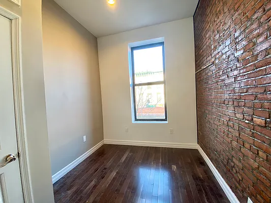 Rented by Ink Realty Services LLC | media 4