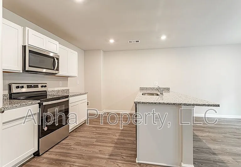 4107 Garrison Ln — Photo 9
