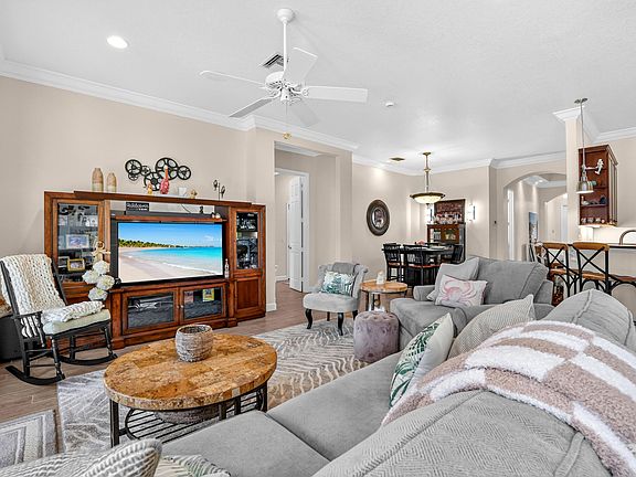 5th image of 9539 Avenel Lane