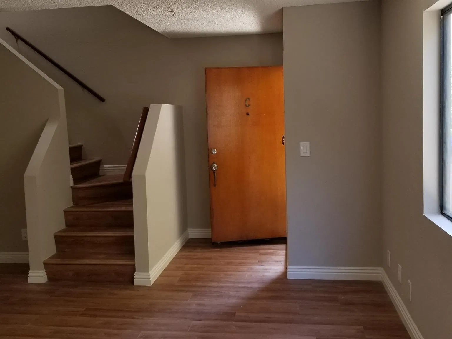 428 N Curtis Ave — Photo 2