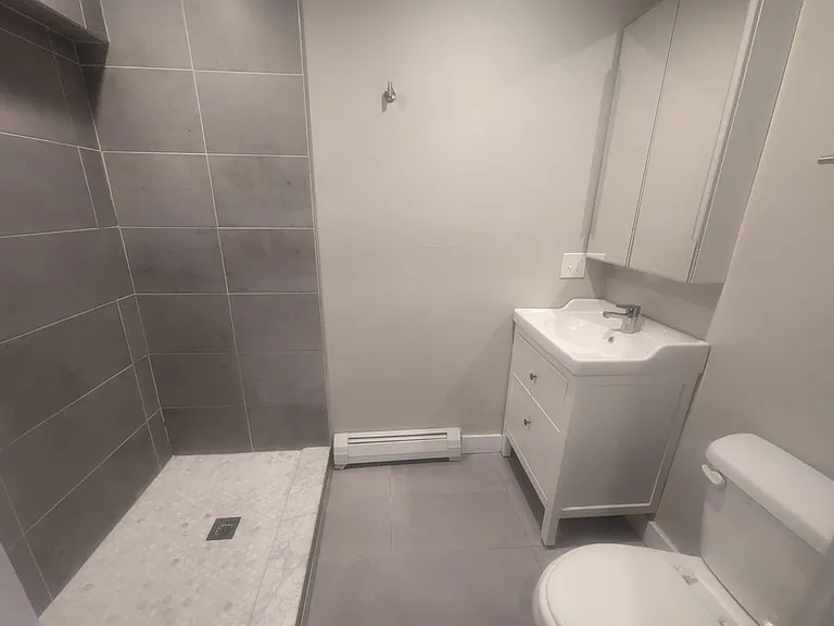 1677 State St #1 — Photo 11