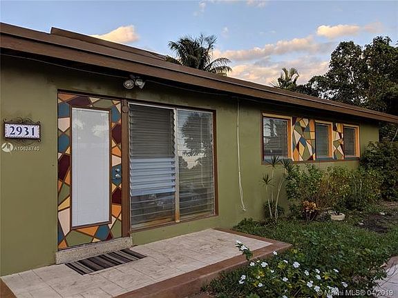 5th image of 2931 SW 13th Ct