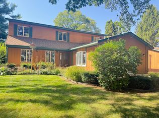 15758 County Line Rd, Capron, IL 61012