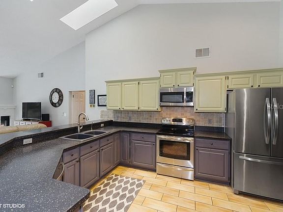 4th image of 12965 Lower River Blvd