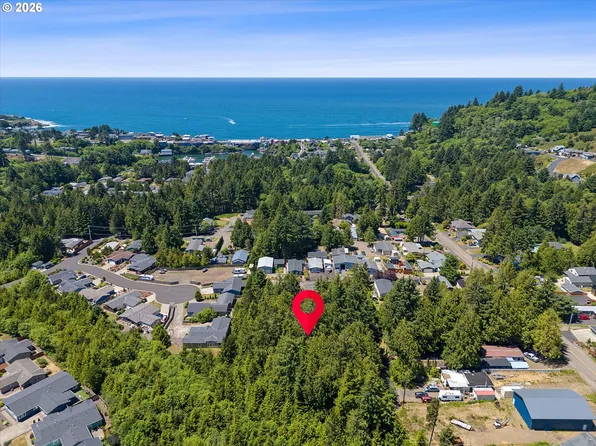 700 SE Terry Pl #Tl1900, Depoe Bay, OR 97341