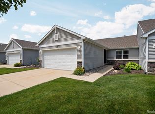 913 Spirea, Howell, MI 48843