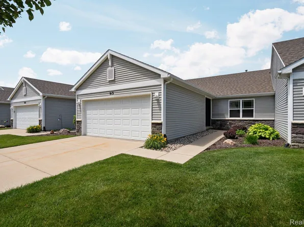 913 Spirea, Howell, MI 48843