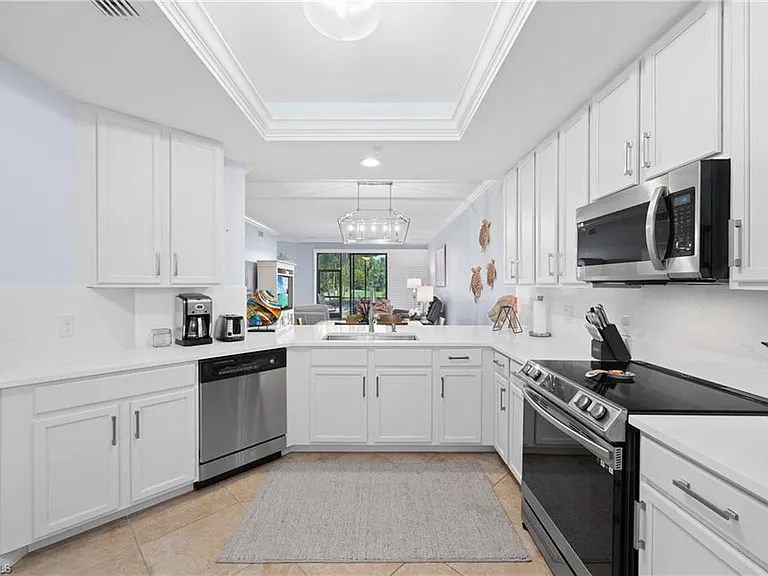 9844 Venezia Cir #711 — Photo 10