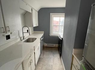 19 Miller Ave #3B, Cambridge, MA 02140