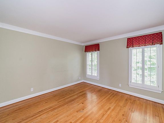 5th image of 101 New Britain Dr