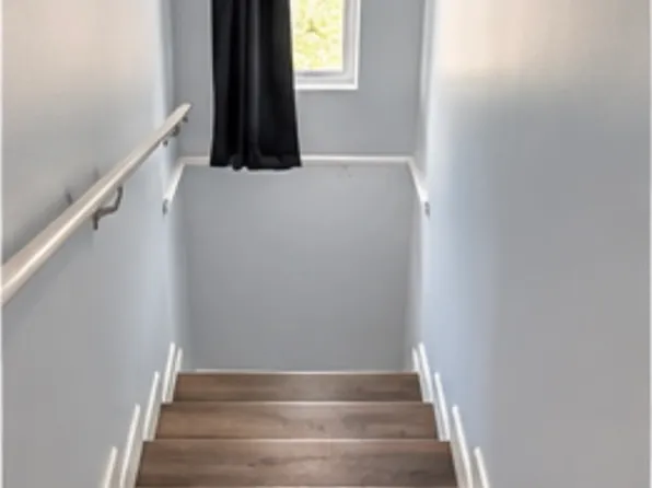 18640 Liggett St, Northridge, CA 91324