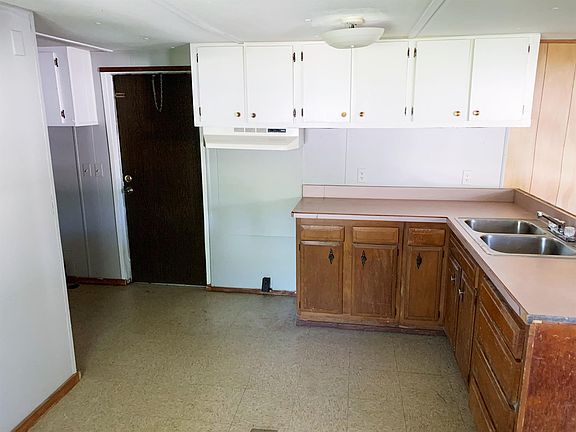 4th image of 1770 Holly Dr #1