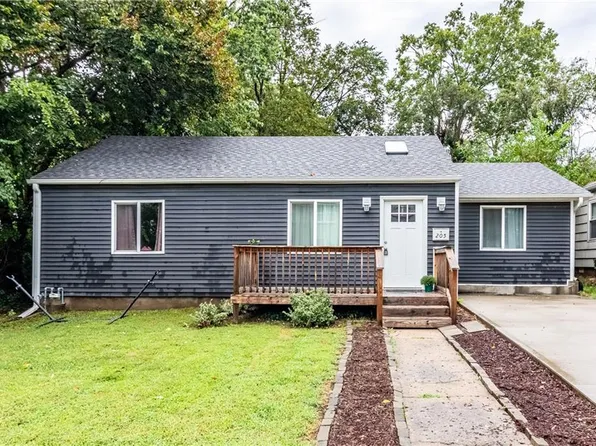 205 E Sparks Ave, Warrensburg, MO 64093