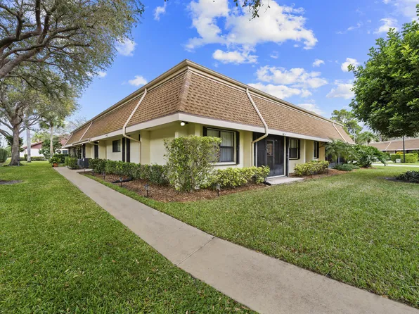 109 Half Moon Circle #C, Jupiter, FL 33458