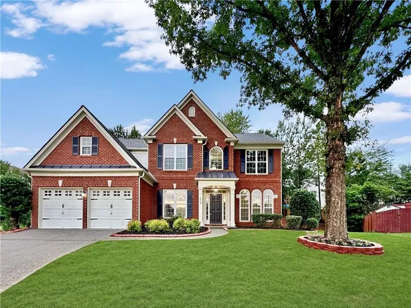 608 Chickory Ct, Woodstock, GA 30188