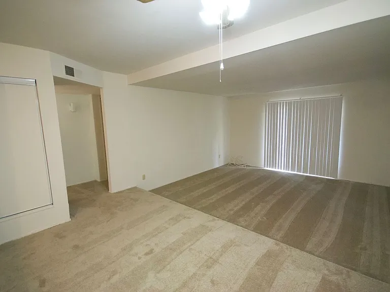 2990 Santiago Dr — Photo 21