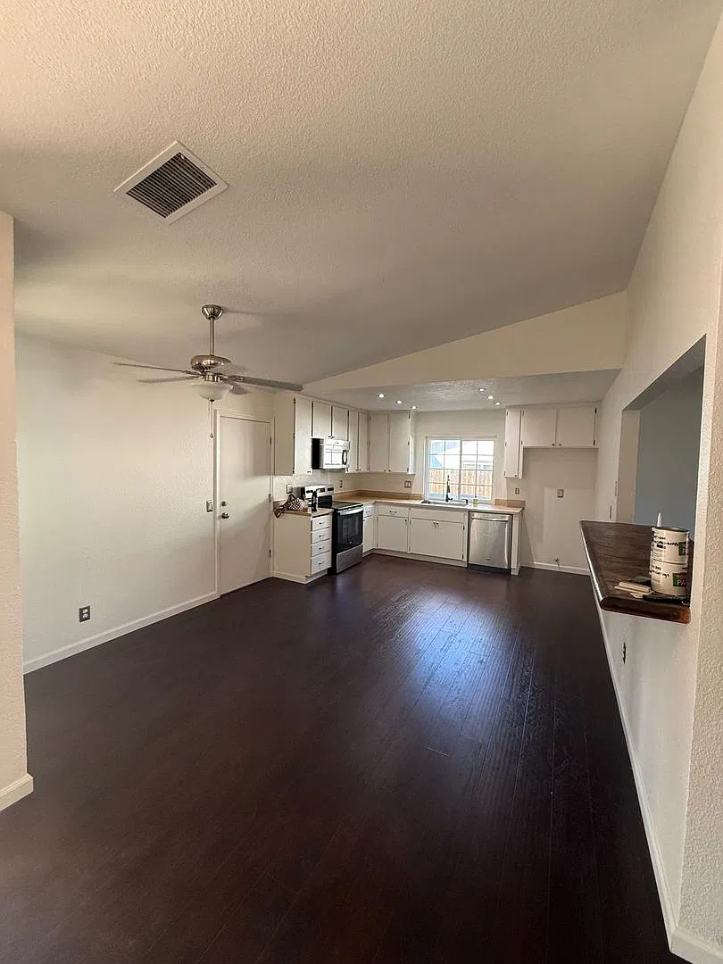 Beautiful 4/2 Orangevale Home — Photo 4