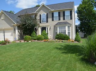 689 Brookledge Ct, Northfield, OH 44067