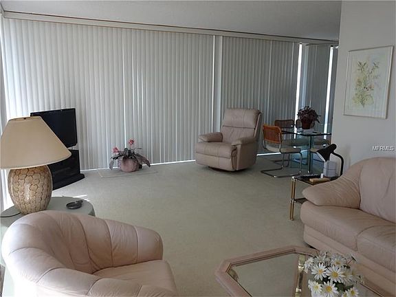 5th image of 1055 Beach Rd #B-301