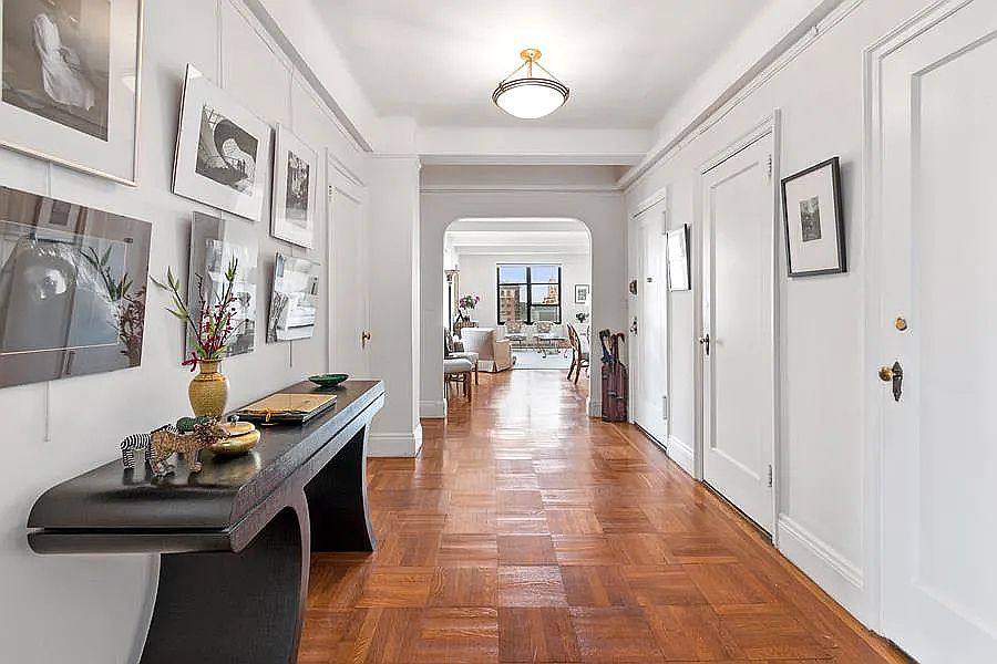 1st image of 200 W 86th St APT 19L