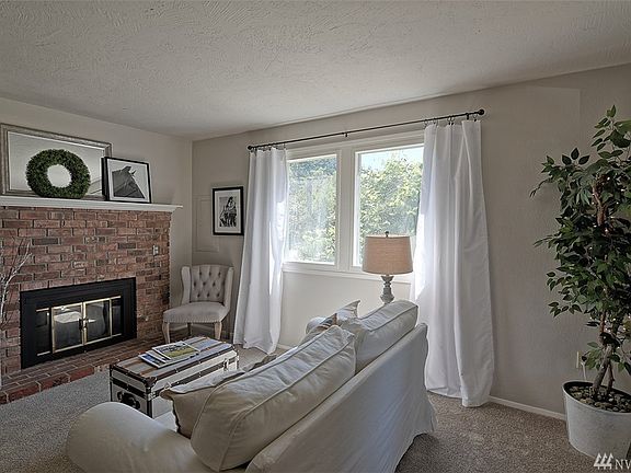 4th image of 319 147th Ave SE