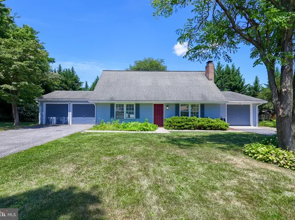 120 Urban Dr, Lancaster, PA 17603