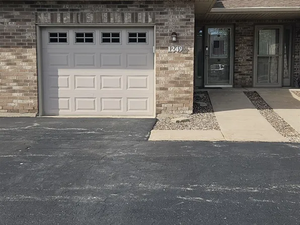 1249 Pond View Cir, De Pere, WI 54115