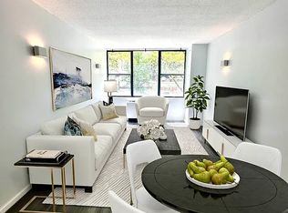 301 E 45th St APT 2C, New York, NY 10017