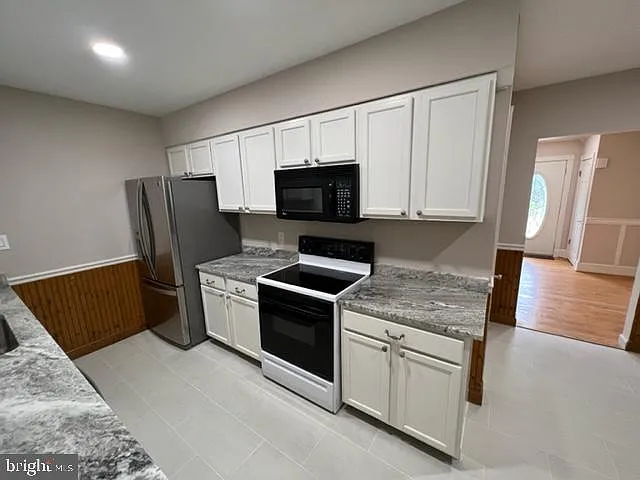 3704 Bevan Dr — Photo 12