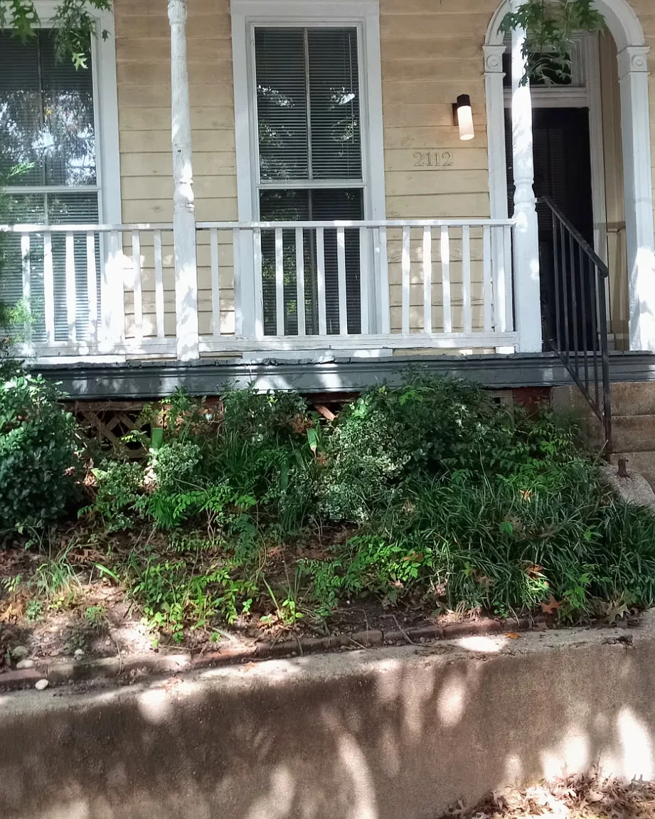 3 bed, 1.5 bath, 1656 sqft, $1,900 — Photo 1