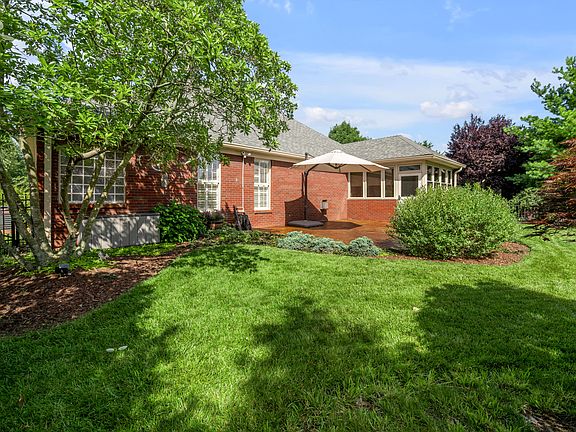 4th image of 2468 Franks Way