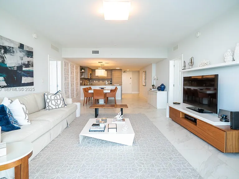 400 Sunny Isles Blvd #1402 — Photo 19
