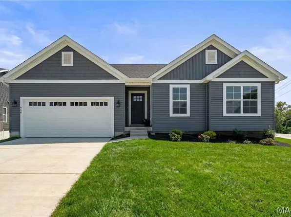 960 Brookfield Chase Ct, Florissant, MO 63031