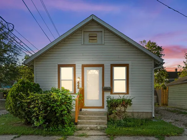 445 W Foster Pkwy, Fort Wayne, IN 46807