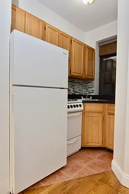 Rented by Compass | media 22