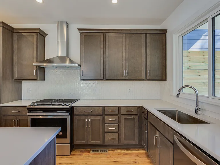 1822A 16th Ave N #1 — Photo 26
