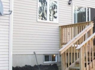 7 Shire Ridge Ct, Walden, NY 12586