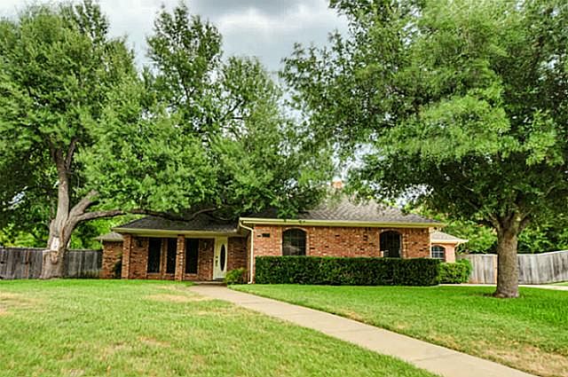 1st image of 1724 Beaver Creek Pl