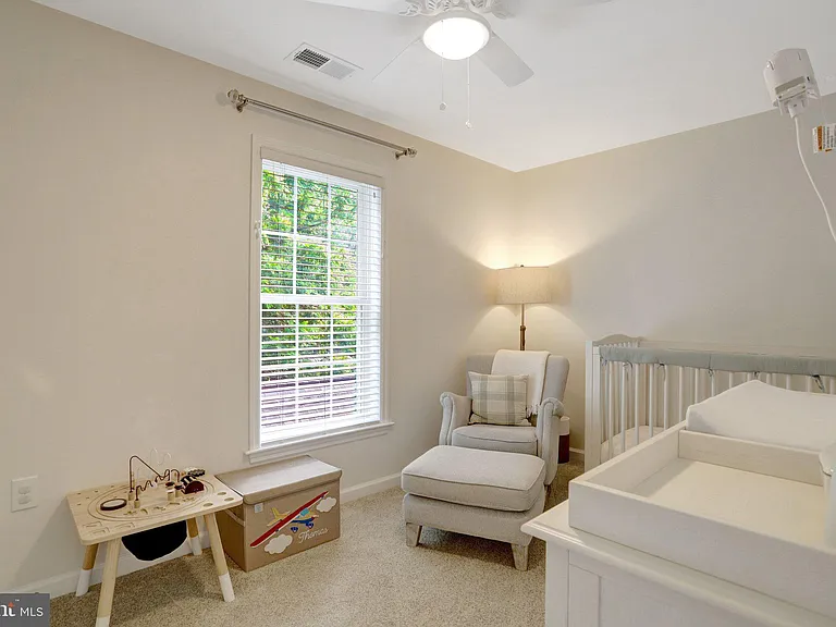 2862 Rosemary Ln — Photo 26
