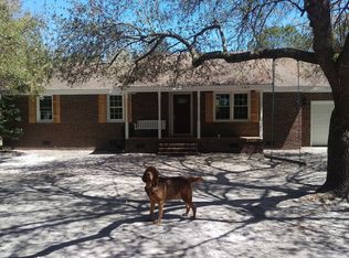 221 Manhollow Church Rd, Hampstead, NC 28443