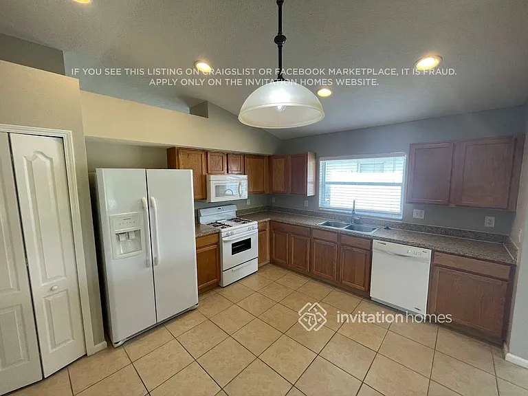 30237 Glenham Ct — Photo 6