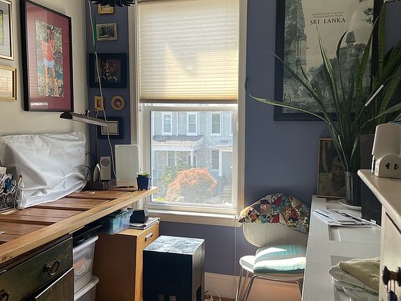 3rd bedroom - office with 2 desks