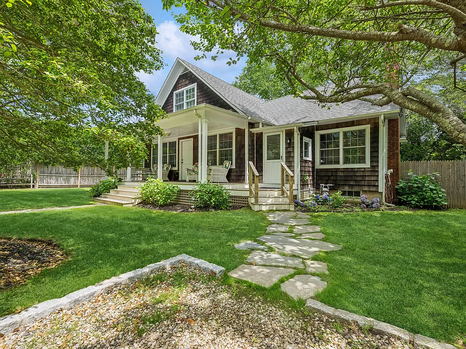 42 Osborne Ln