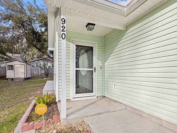 3rd image of 920 Ashburn Dr