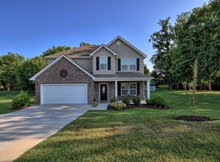 2031 Allison Heights Rd, Piney Flats, TN 37686