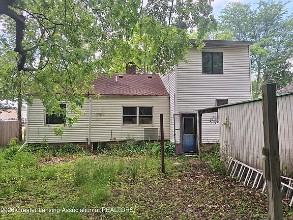 3rd image of 2104 Melvin Ct