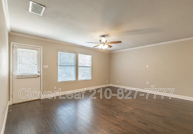 24710 Hickory Mdw — Photo 12