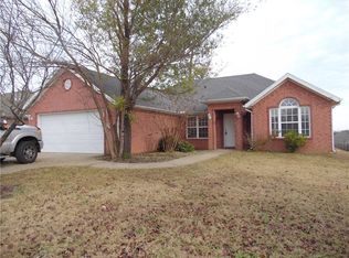 310 Division St, Centerton, AR 72719